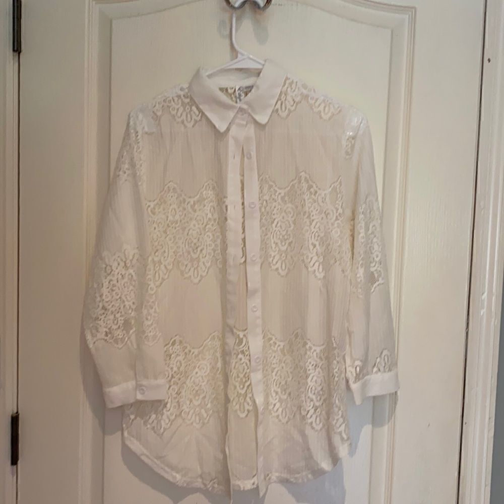 Ethyl Lace button up blouse M
